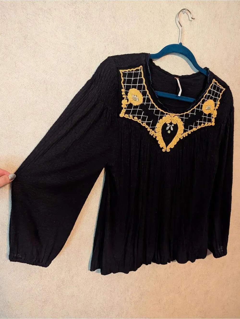 FREE PEOPLE black boho long sleeve blouse sz XS